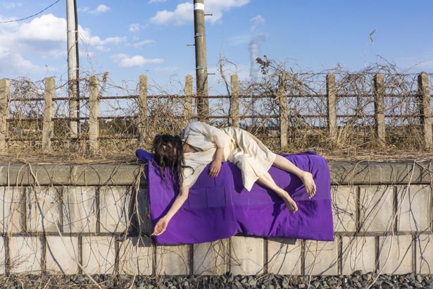尾竹永子 写真集「A Body in Fukushima」Wesleyan A Body in Fukushima – Wesleyan University Press