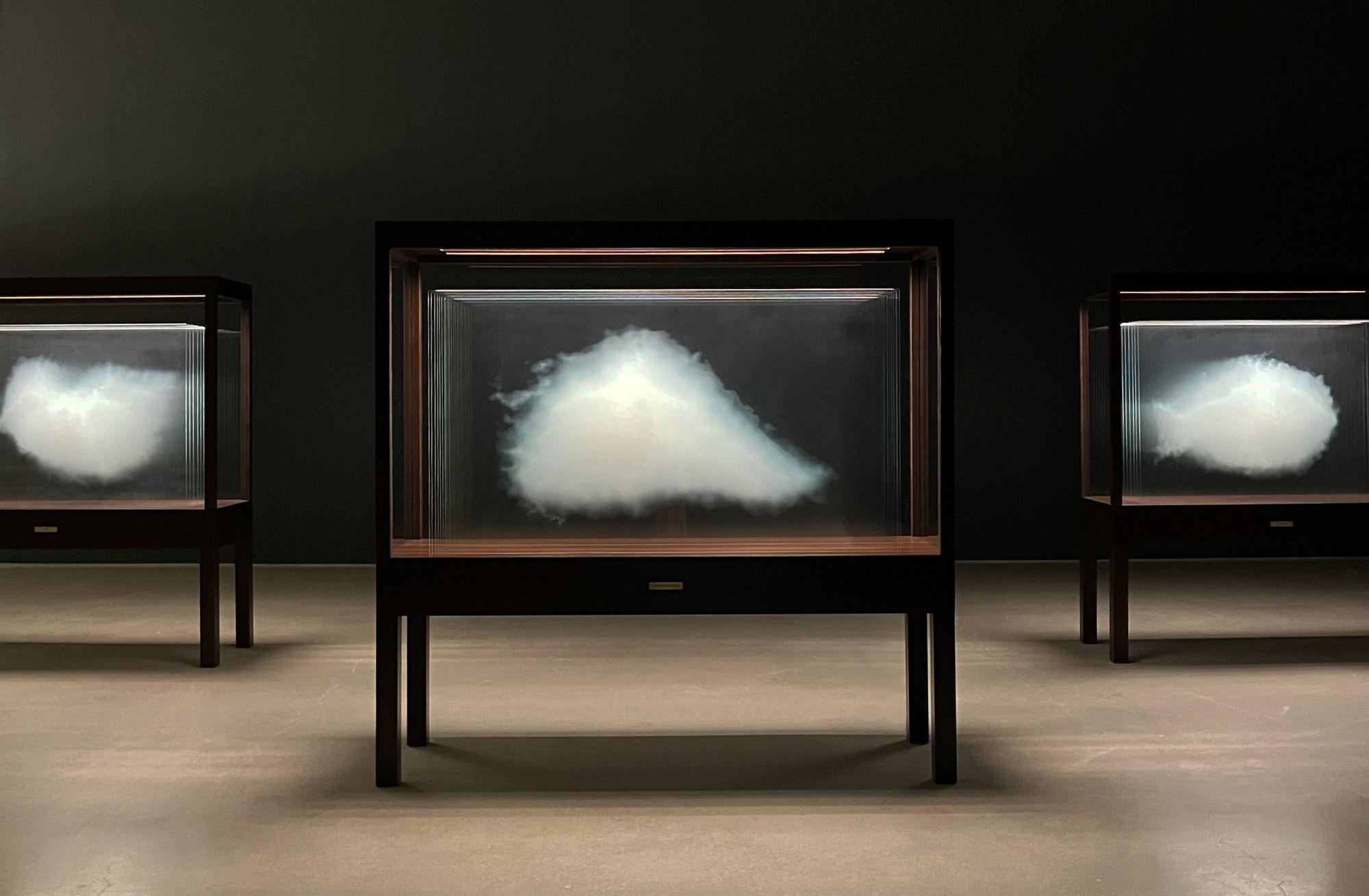 Leandro Erlich– The Ordinary? Leandro Erlich - The Ordinary - 出版品 - Sean Kelly Gallery