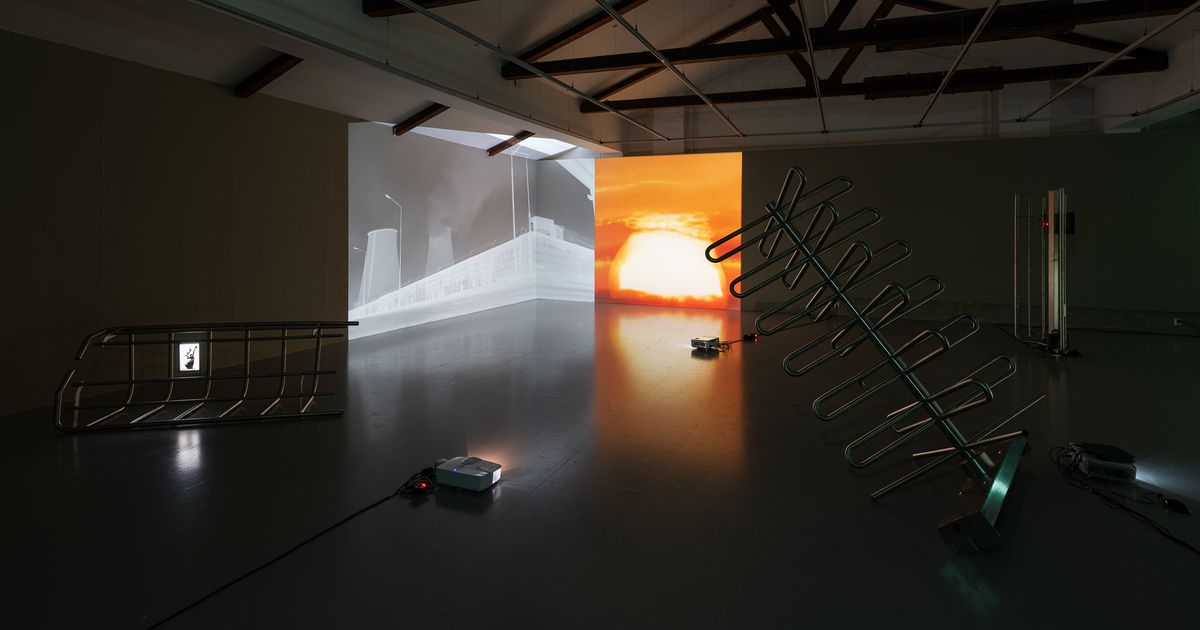 Associate professor/professor at the Academy of Fine Art ...