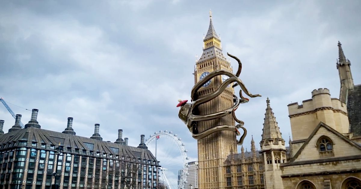 Present Futures: Virtual and Augmented Reality in Art - Announcements ...