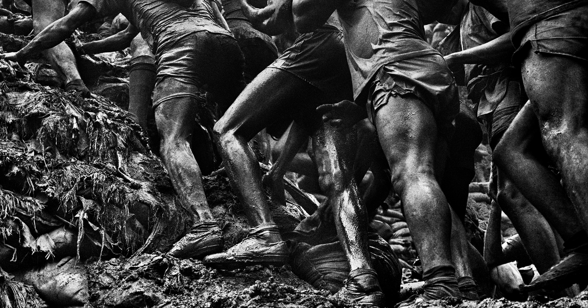 Sebastião Salgado: historical and leftover bodies - Announcements