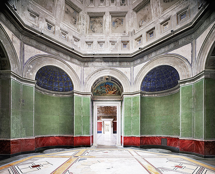 Candida Hofer: The Louvre | カンディダ・へーファー | nostos