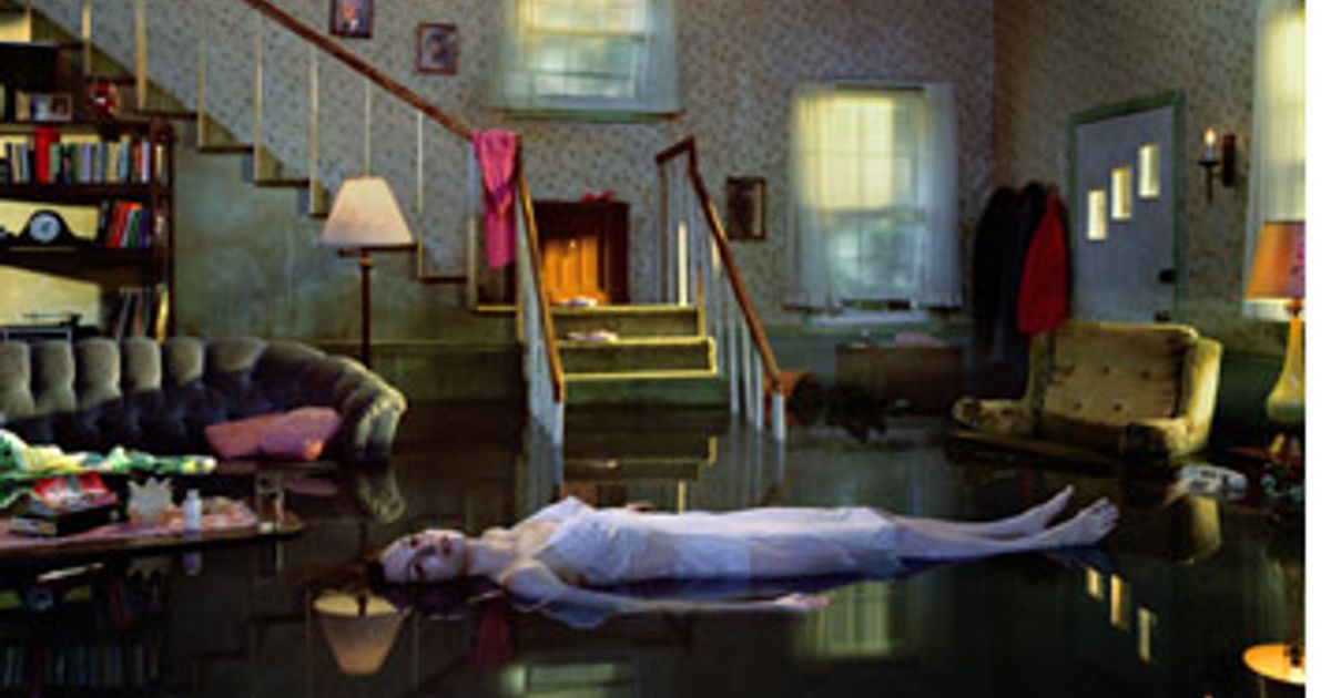 アート・デザイン・音楽 Gregory Crewdson 1985-2005 Buy Gregory Crewdson: 1985-2005 Online – Setanta Books